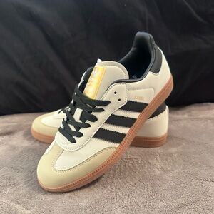Adidas Samba Women's Shoes - Black and Cream